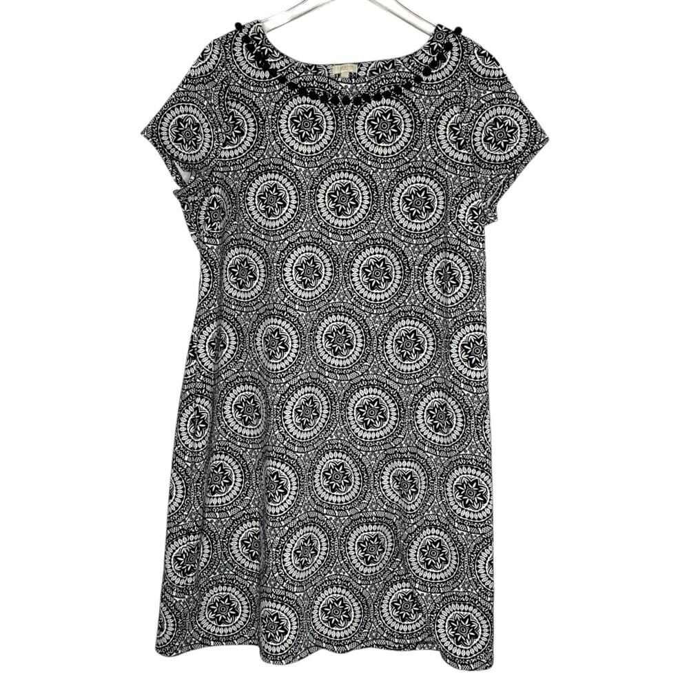 TALBOTS XL Petite Medallion Shift Dress Black White Pom Pom Collar Comfy